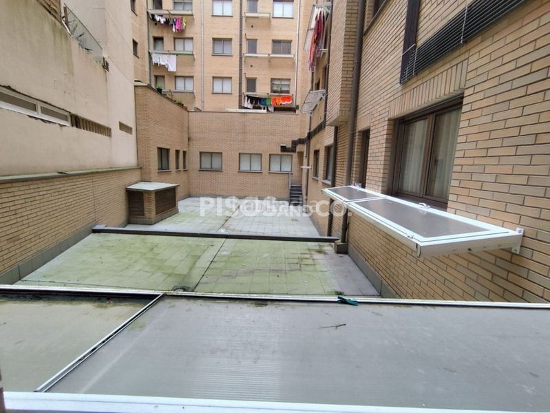 Foto ac91cdd8-1eb7-4b10-832e-da7efbe0e4b5. Piso en Paseo de los Puentes - Santa Margarita Coruña (A)