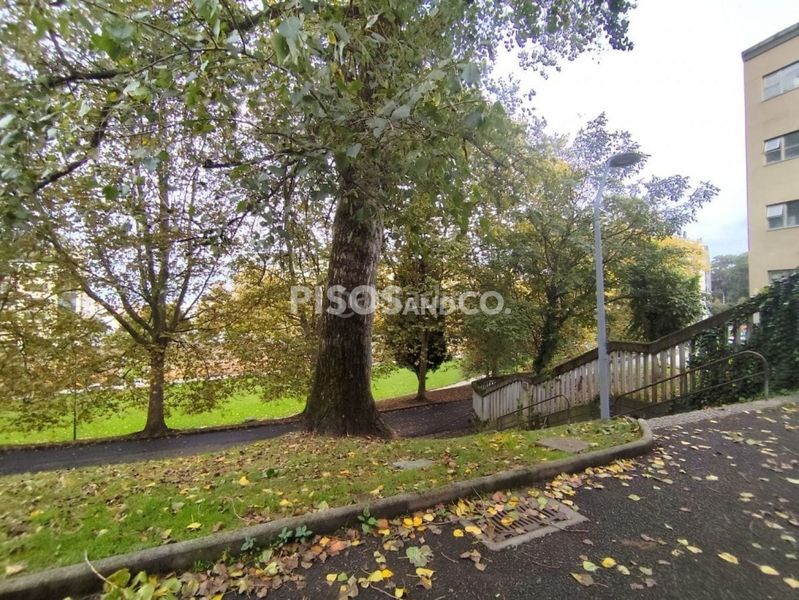 Foto ec55a96f-7348-4367-a2e7-d69e6bf702db. Piso en Paseo de los Puentes - Santa Margarita Coruña (A)