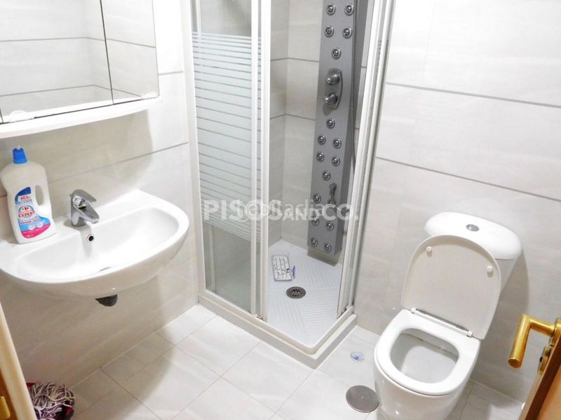 Foto 927690d4-2299-4395-b220-80f0cf8de772. Piso en Someso - Matogrande Coruña (A)