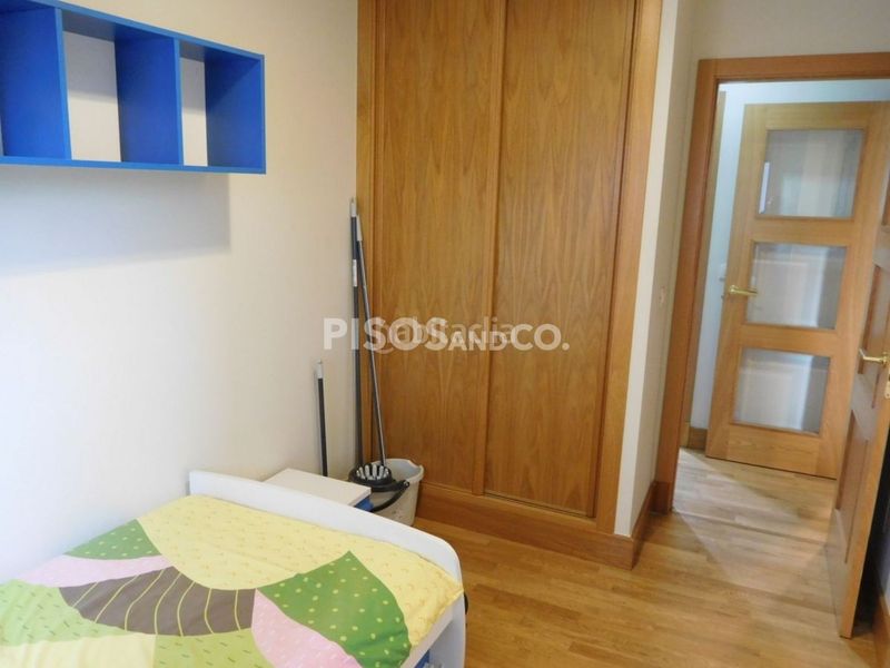 Foto fd50ff96-f47f-4375-b2a1-bd134cb1ba2c. Piso en Someso - Matogrande Coruña (A)