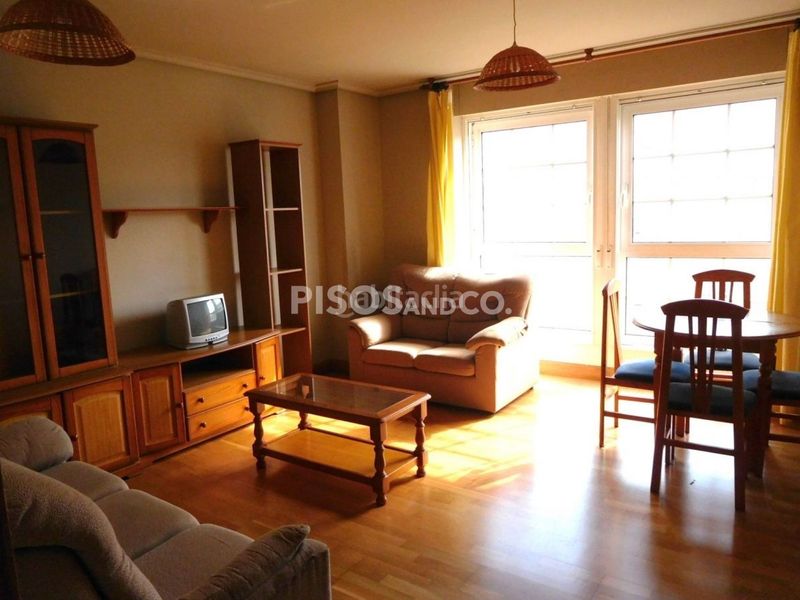 Foto 17d5a61c-621d-4198-be03-1903fb437610. Piso en Vioño Coruña (A)
