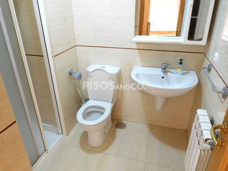 Foto c1782a2d-a670-4963-9c4c-3483892a0756. Piso en Vioño Coruña (A)