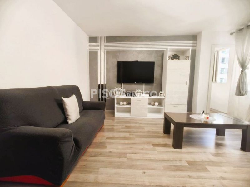 Foto c2654563-cbba-4681-ae3c-d1078383c6ee. Piso en Cambre