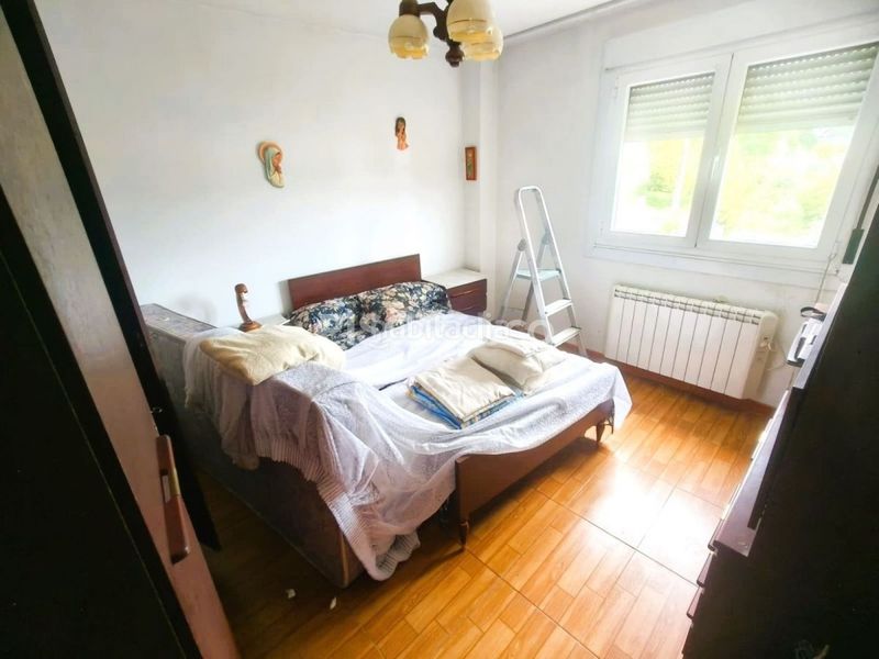 Foto 7c324626-b8fb-41c0-a4fe-2a989d40ce07. Casa amb calefacció aparcament a centro de Culleredo Culleredo