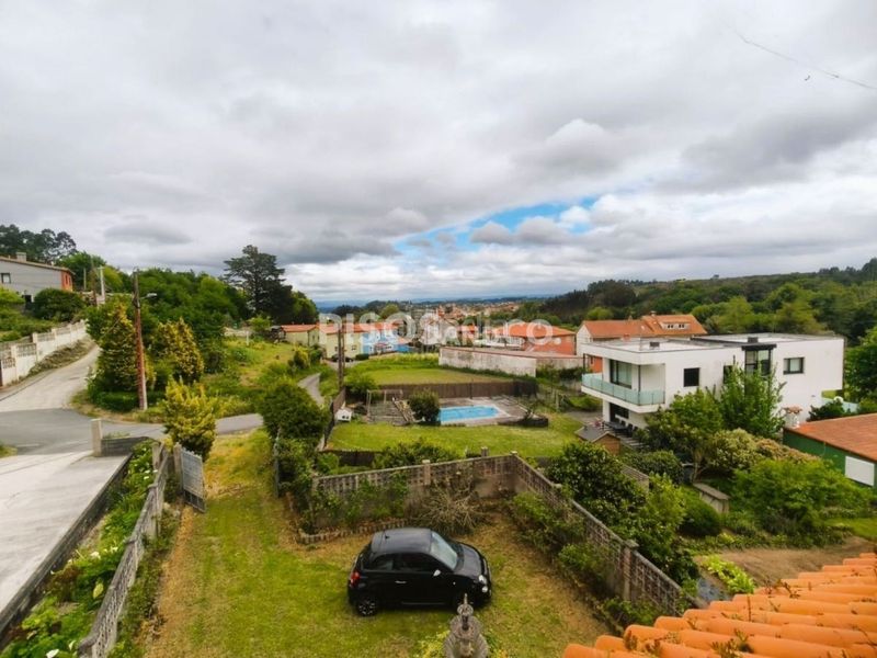 Foto b717013f-398d-48b7-b56d-c0f2b2e18eef. Casa amb calefacció aparcament a centro de Culleredo Culleredo