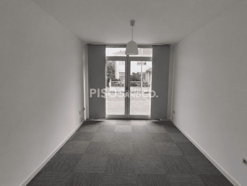 Foto 43cd193e-6902-4b8e-98c3-e3258f9b6d2a. Pis amb calefacció aparcament a Perillo Oleiros