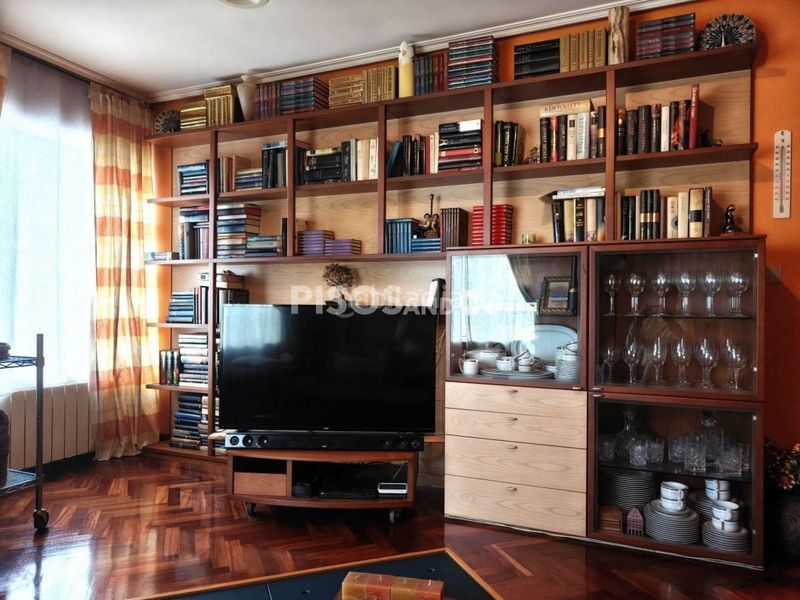 Foto 67f89bbe-59b1-4930-b180-6163c3e930f4. Pis amb calefacció aparcament a Someso - Matogrande Coruña (A)