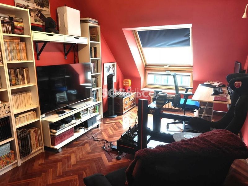 Foto fdc9458e-d333-4c19-84e1-035251edc3b0. Pis amb calefacció aparcament a Someso - Matogrande Coruña (A)