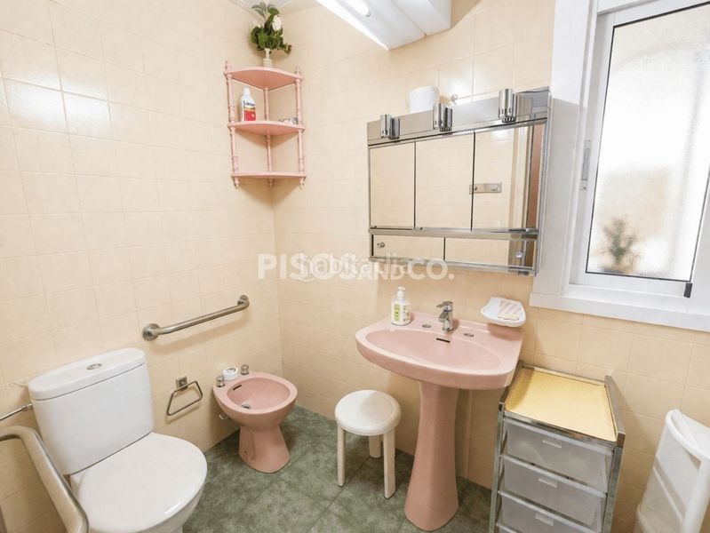 Foto 3ea8e094-0a9a-4b71-81f6-903b0435c4a9. Piso en Agra del Orzán - Ventorrillo Coruña (A)