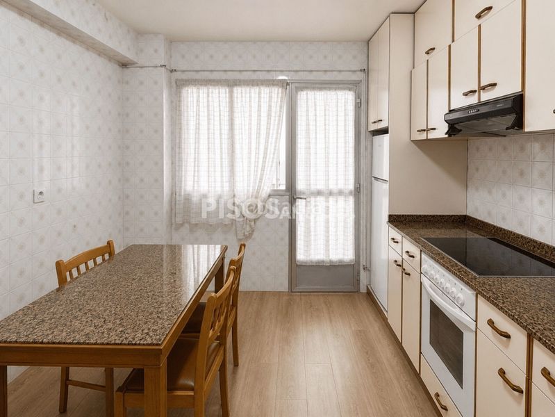 Foto 5e221be1-35fb-44f9-8d4b-d072fdccde4c. Piso en Agra del Orzán - Ventorrillo Coruña (A)