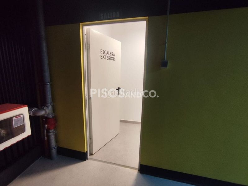 Foto 02b16495-2353-44fc-a405-bc921b440faa. Aparcament cotxe a Riazor - Visma Coruña (A)