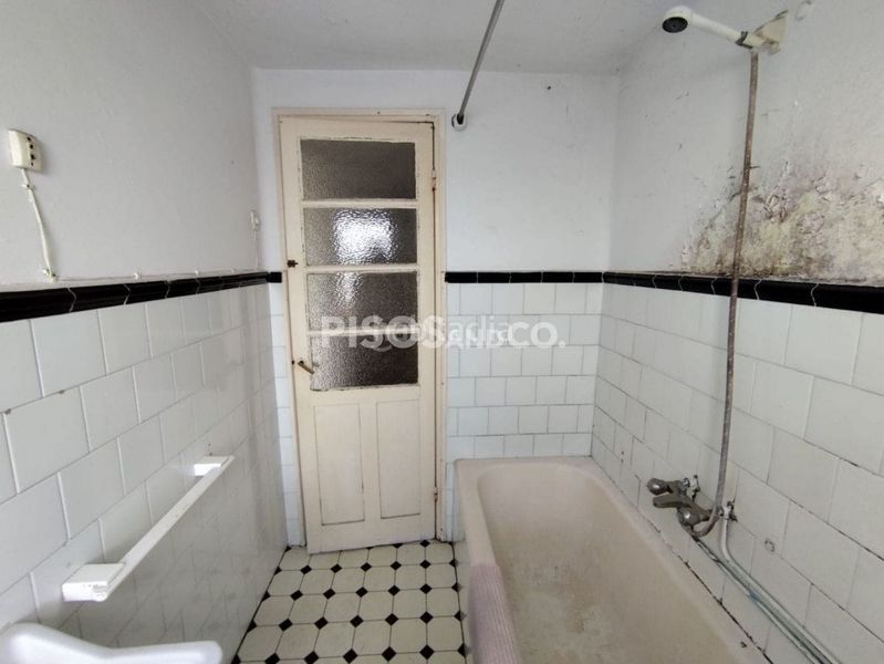 Foto 2a9f4257-442f-4094-8b29-06f381013a5c. Casa a A Malata - Catabois - Ciudad Jardín Ferrol