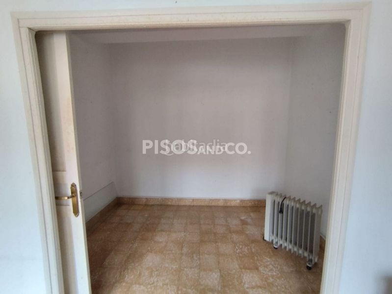 Foto cb904ba7-0fa9-4e0a-8763-9fa96d25079f. Casa a A Malata - Catabois - Ciudad Jardín Ferrol