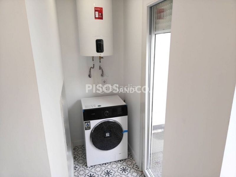Foto 407103d2-00e8-453f-a75e-6b637b571dcc. Piso en Os Mallos Coruña (A)
