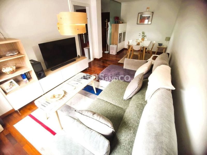 Foto f951d85b-46a6-4e31-a65c-13b4b03e7b7d. Pis amb aparcament a Someso - Matogrande Coruña (A)