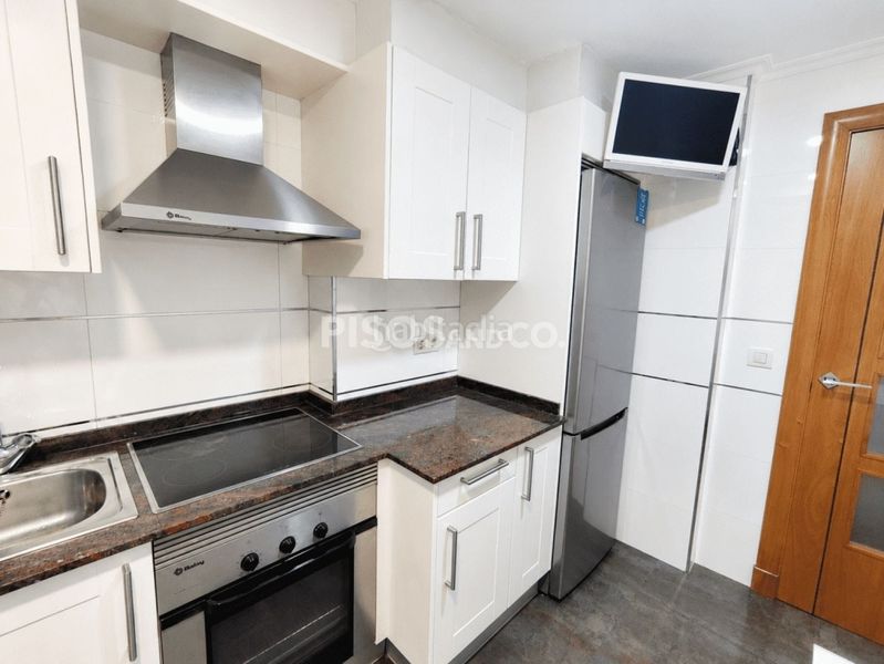 Foto dffaa70a-9324-413d-a059-bc1da3f94cdc. Pis amb calefacció aparcament a Perillo Oleiros