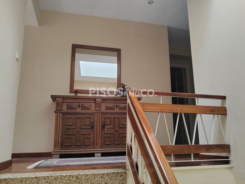 Foto 5f76dd08-4dac-4ca3-a8e8-41d4198a6263. Casa amb calefacció a Bergondo
