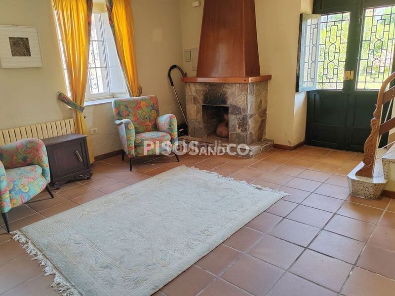Foto 66b3c4ae-5812-430d-9321-00f7f9bae07f. Casa amb calefacció a Bergondo