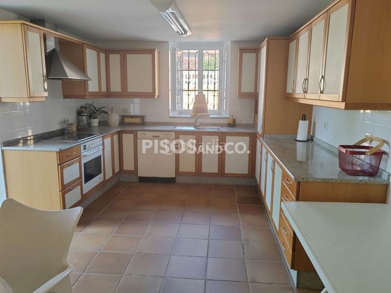 Foto 73149d02-0475-4fa9-b969-470e19ed474d. Casa amb calefacció a Bergondo