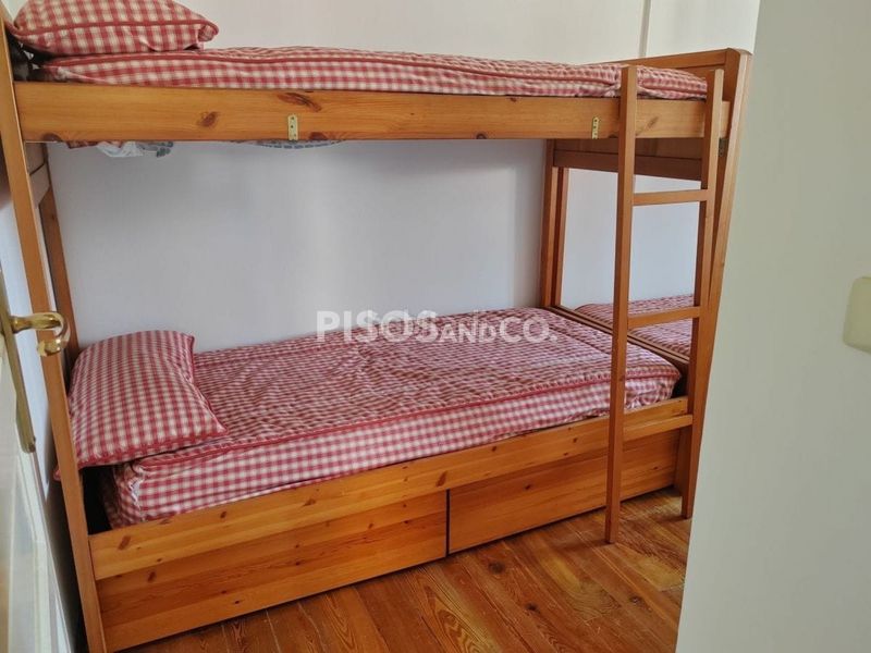 Foto 7a53005b-ffed-454e-a08c-de1c697633e5. Casa amb calefacció a Bergondo