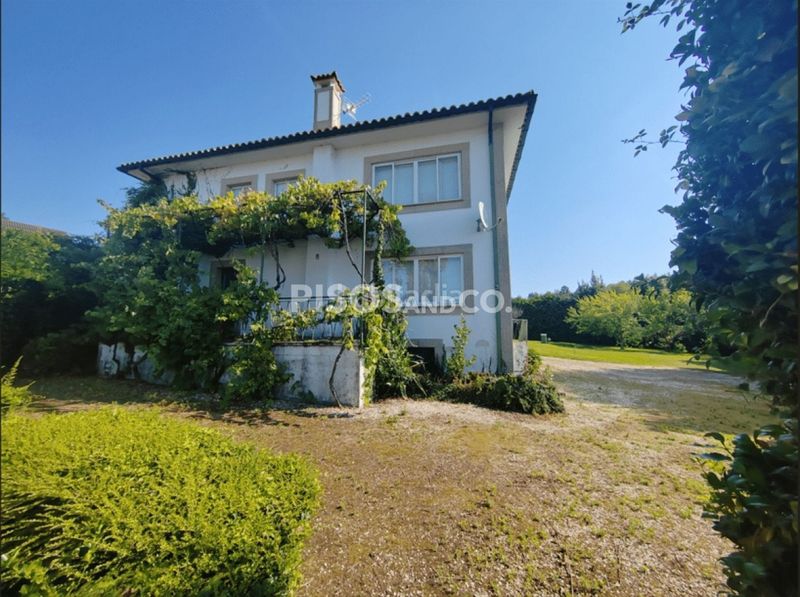 Foto a1795eba-cec7-4fa2-864b-bb3f363f3313. Casa amb calefacció a Bergondo