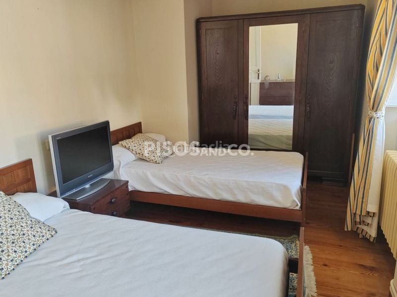 Foto ab154da1-5edc-45b9-a02b-236d4eacaf59. Casa amb calefacció a Bergondo
