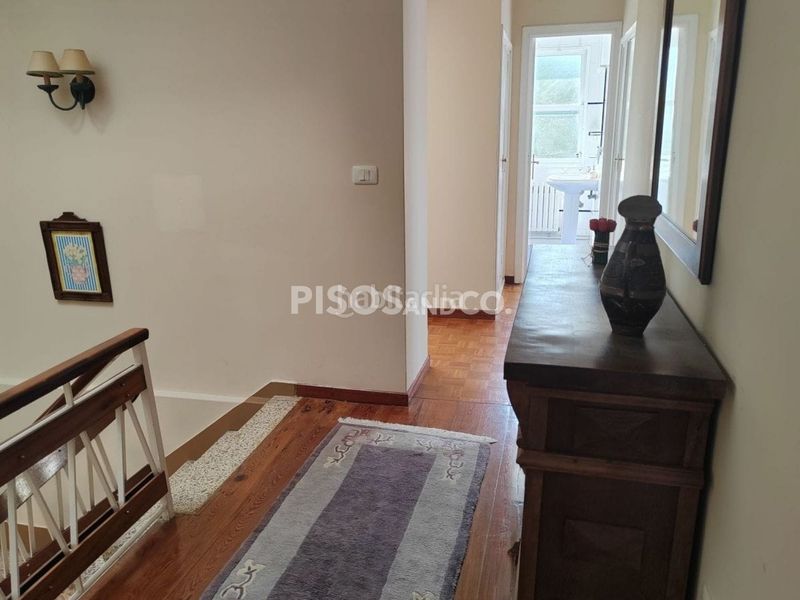 Foto b9d0d25f-346d-40bd-ae31-c32441e6e405. Casa amb calefacció a Bergondo