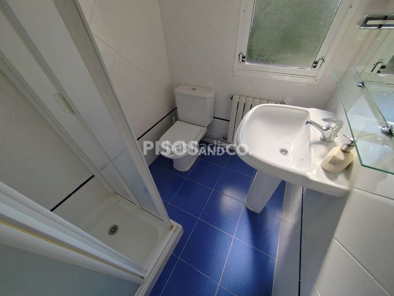 Foto cc169a3f-0edc-4a0c-be4c-cf13ff2afe08. Casa amb calefacció a Bergondo
