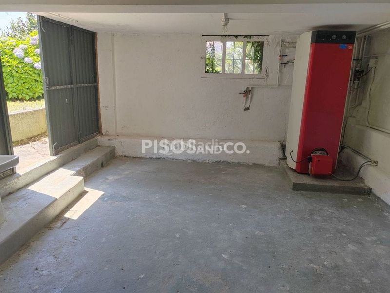 Foto df71c5e3-3f2a-4552-bdcb-909d7778da19. Casa amb calefacció a Bergondo