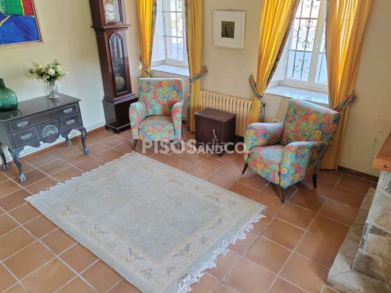 Foto f5c39ca2-ccdd-4a78-9952-e65a7be8fe86. Casa amb calefacció a Bergondo