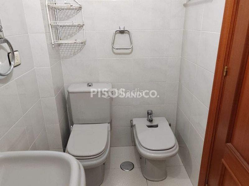 Foto 4f1ab42c-e73a-4033-a69c-e40f4bf6939b. Piso en Los Castros - Castrillón Coruña (A)
