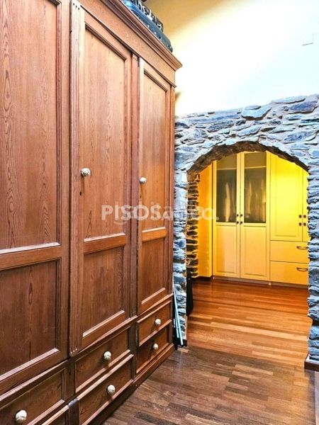 Foto 5b2e5704-24e4-455e-ad23-e57c5b7316f1. Casa amb calefacció aparcament a Abegondo