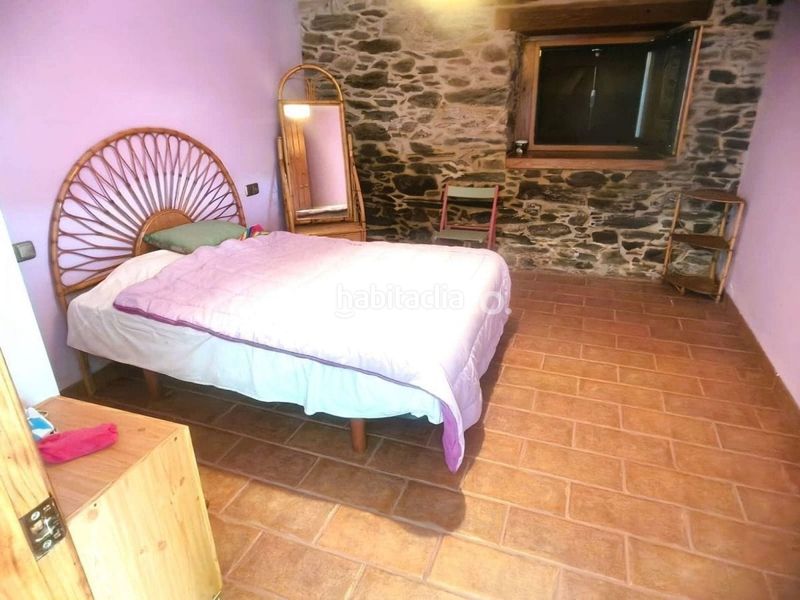 Foto 64d1acbf-5a76-45bd-8bc0-2319e1a9c0e5. Casa amb calefacció aparcament a Abegondo