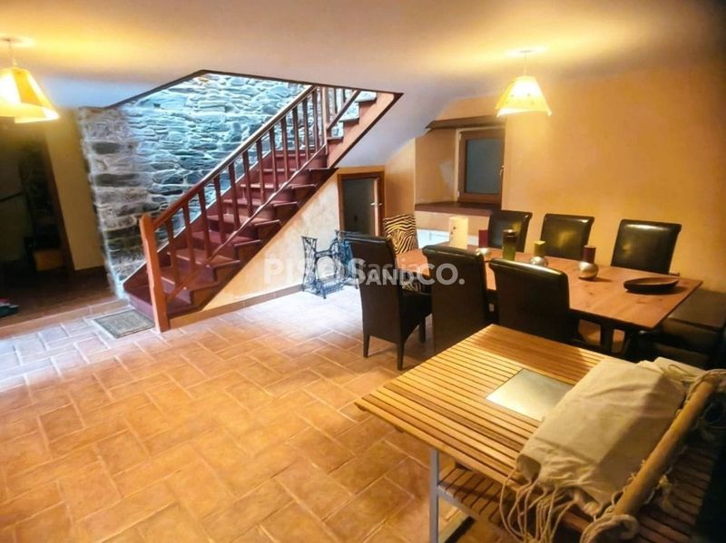 Foto 8446f82a-7055-4a8c-95df-c63b7c45d471. Casa amb calefacció aparcament a Abegondo