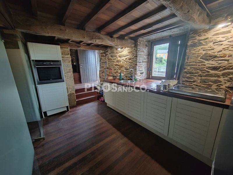 Foto 45b0c5c4-01d4-4380-8bf9-1b63bdb2823e. Casa amb calefacció piscina a Irixoa