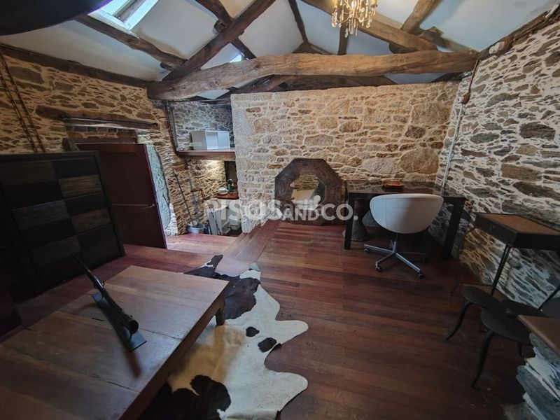 Foto b8e475be-e537-48c1-a1d1-b3028c3220b6. Casa amb calefacció piscina a Irixoa