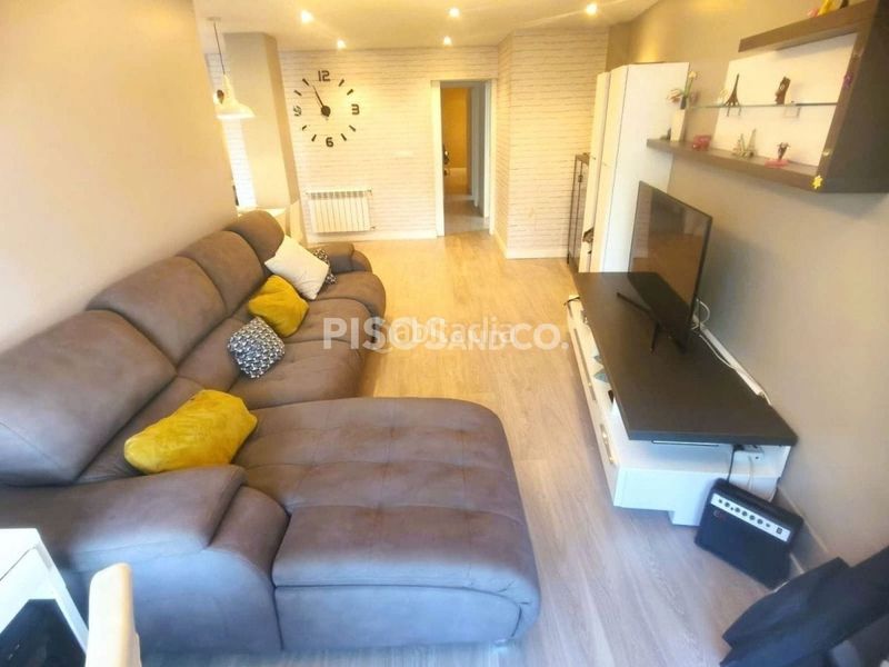 Foto d13874d0-6aa0-4cce-9cce-3498df115000. Piso en Cambre