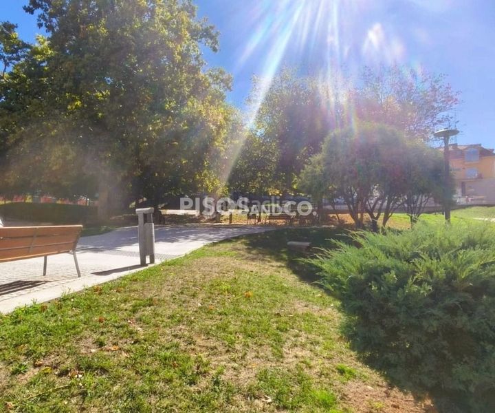 Foto db238f7a-b40f-43f8-9bc5-f43a9b4f82f5. Piso en Cambre
