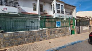 Semi detached house in Calle Bilbao 65