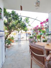 Chalet en Calle virgen almudena 65. Planta baja con jardn