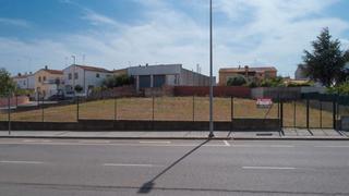 Terreny residencial a Vilafant. Terreno edificable para 4 casas