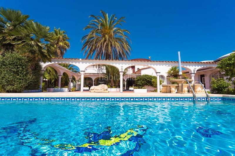 Foto dd226b59-f719-41bc-b5a2-ac91bf9c60e2. Haus mit heizung parking pool in Port Grec - Port Moxó Empuriabrava
