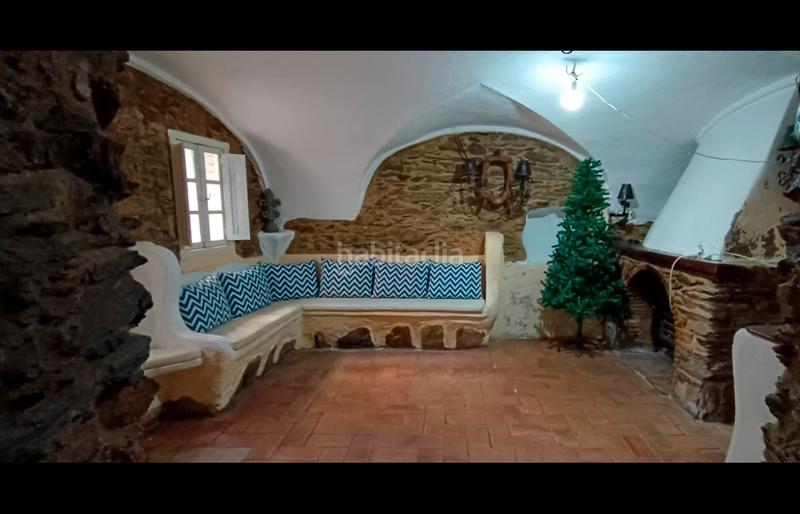 Foto ae5a89a7-db2a-4f7a-a948-961bc12358b1. Haus mit parking in Centre Roses