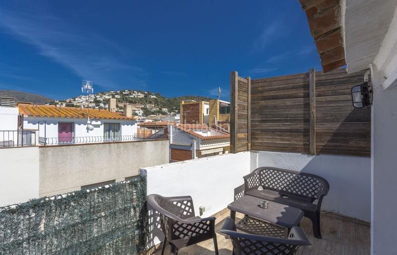 Foto b1043de4-22b0-4a39-9bc1-9e0597994e1a. Haus mit parking in Centre Roses