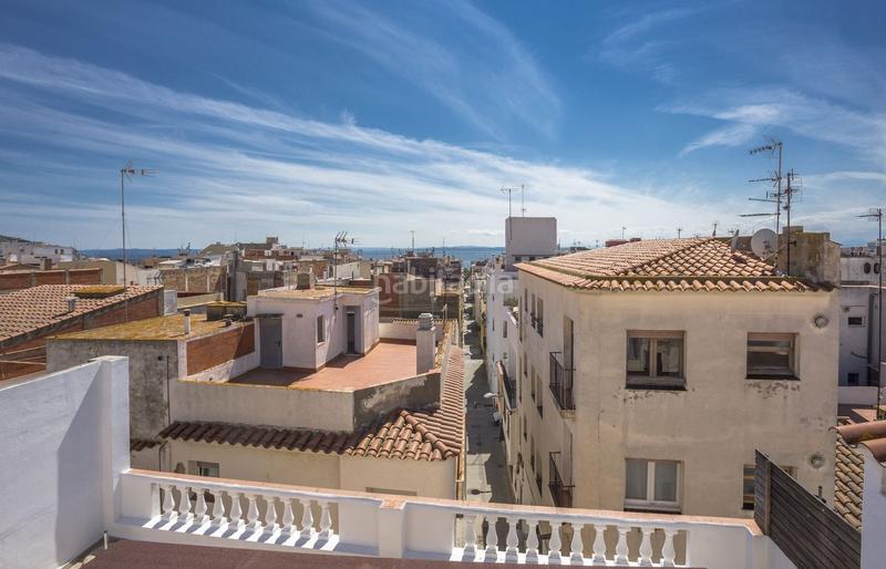 Foto c3e2ad07-8a4c-43f4-8952-f074f52d7397. Haus mit parking in Centre Roses