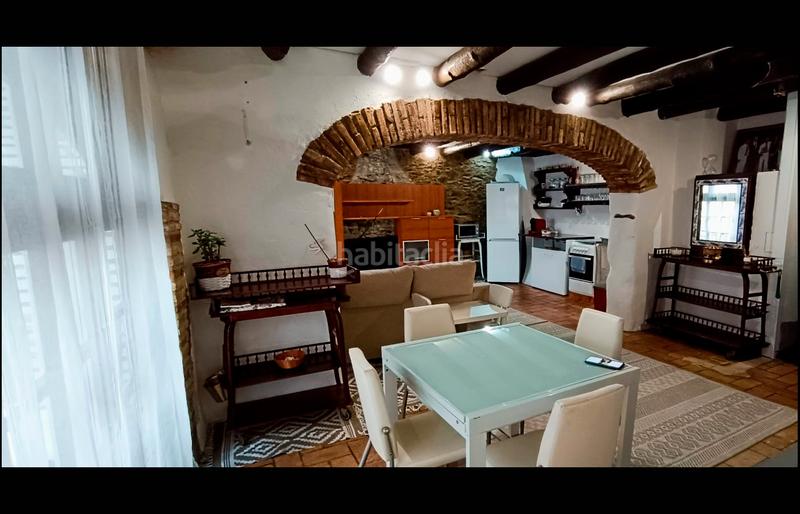 Foto fbbfe5f1-3e63-4484-a3a9-1a9d376ed230. Haus mit parking in Centre Roses