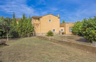 Casa a Castelló d´Empúries. Casa con vista a zonas verdes