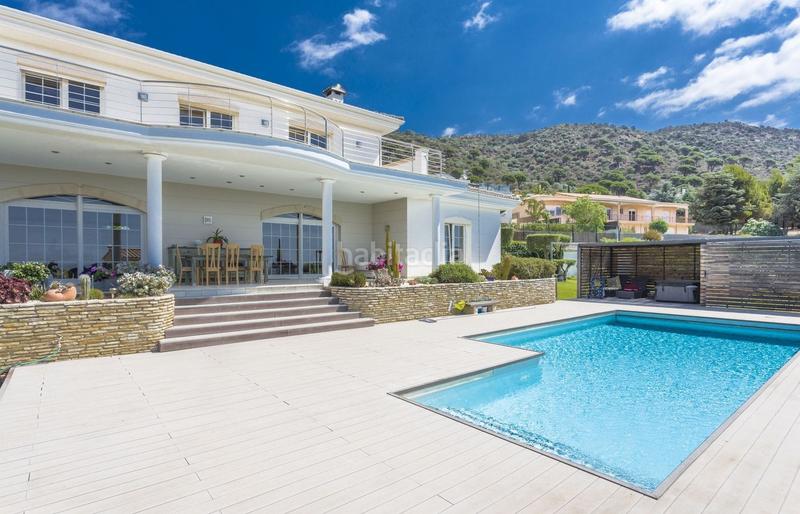 Foto 4697a64e-0f98-47c5-8369-0414e8f58a32. Casa bonita con mucho estilo en Pau