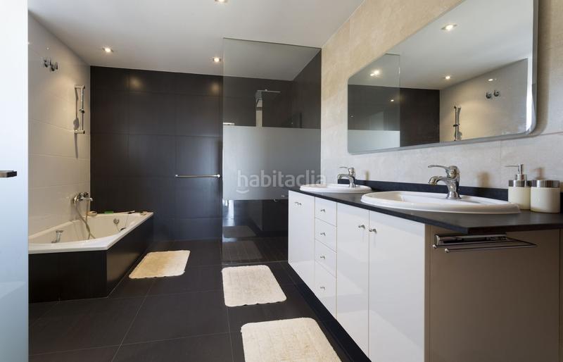 Foto db97162c-fea2-4407-a91c-30efa14a8369. Casa bonita con mucho estilo en Pau