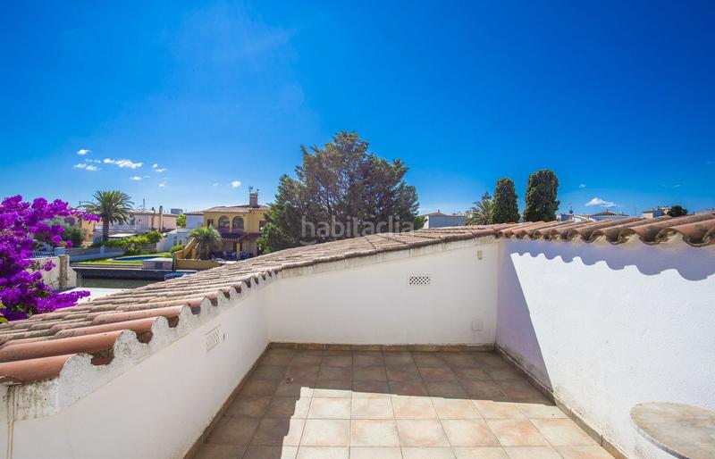 Foto 7a4d9a9b-e89c-461f-a650-f61868bdc68e. Casa  con amarre de 28 metros en Port Grec - Port Moxó Empuriabrava